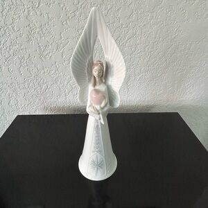 Lladro Sounds of Love